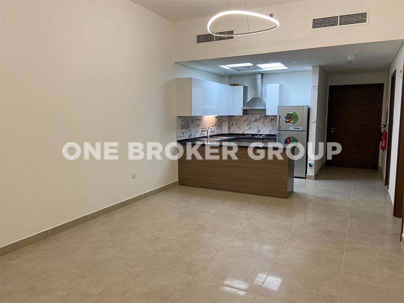 Well Maintained 1 BR | Chiller Free | Near Metro-pic_4